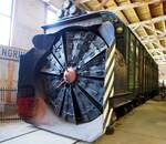 Henschel Dampfschneeschleuder Nr. 986 901 ehemals �BB in der Monumentenhalle des Technik Museums Berlin am 09.09.2018.