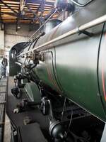 17 1055 Preu�ische S 10 im Bw Dresden Altstadt von Henschel & Sohn Cassel, Baujahr 1913, Fabrik-Nr. 11 512 am 17.04.2015. Details: Kessel, Seitenansicht.